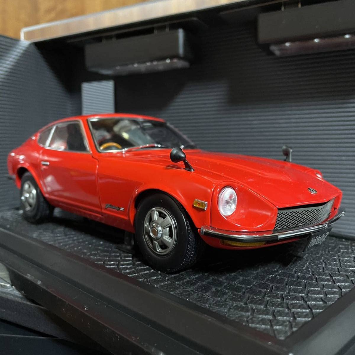 絶版 未展示品 京商 1/18 フェアレディZ-L(RED) Amazon.co.jp: 京商 1/18 日産 フェアレディ Z-L レッド : Automotive